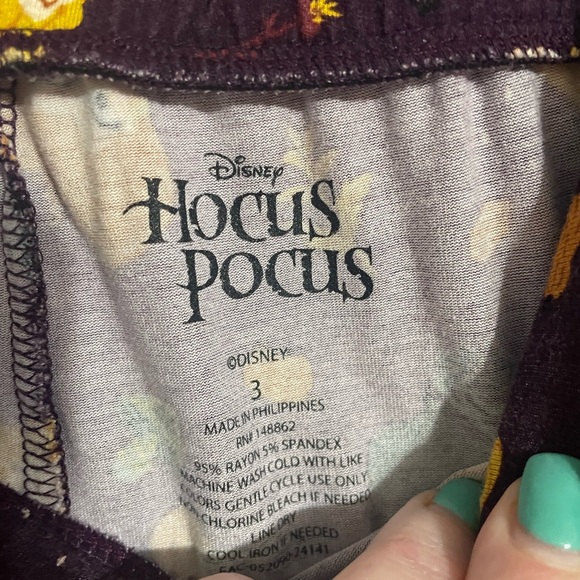 Torrid Disney Hocus Pocus pajama set 3 GUC - Picture 7 of 7